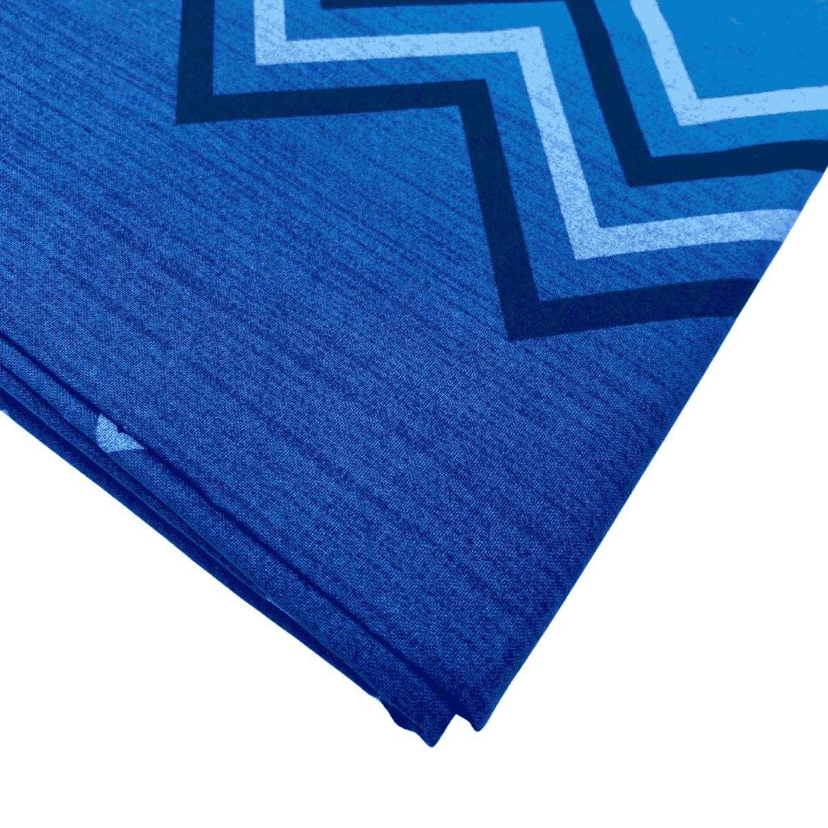 dettaglio-zigzag-blu-telo-arredo-copritutto-tuttofare-quadrifoglio-cotone-made-in-italy-1-piazza-180x300cm-2-piazze-260x300cm