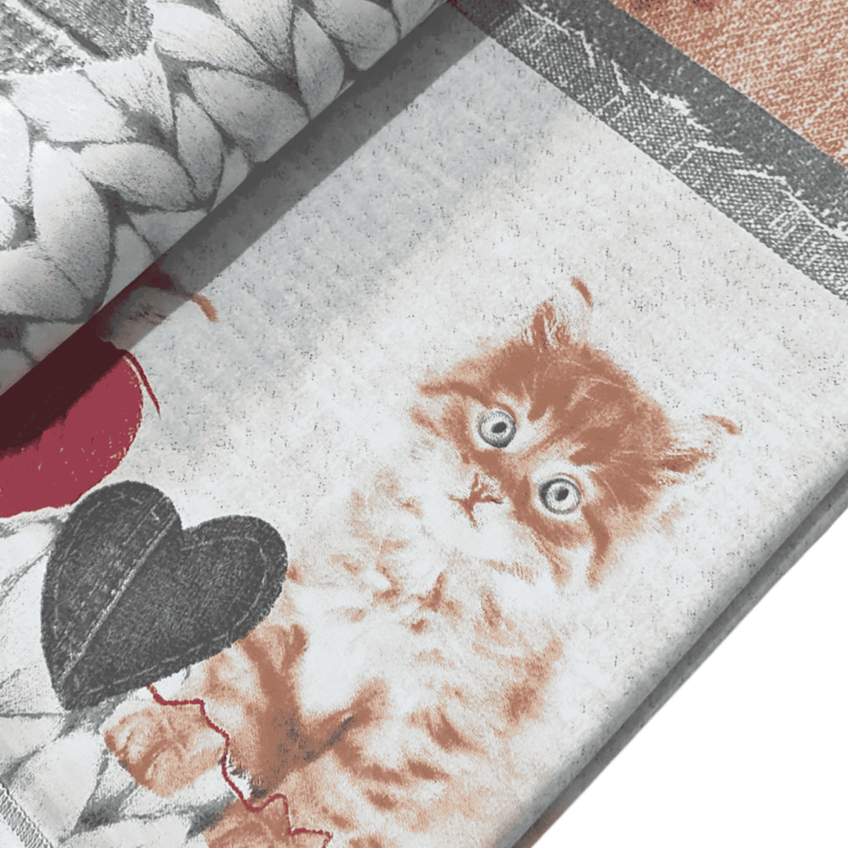 gatti-completo-lenzuola-puro-cotone-made-in-italy-quadrifoglio-gattini-gomitolo-rosa-cuccioli-bimbo-bambino-beige-rosa-una-piazza-dettaglio