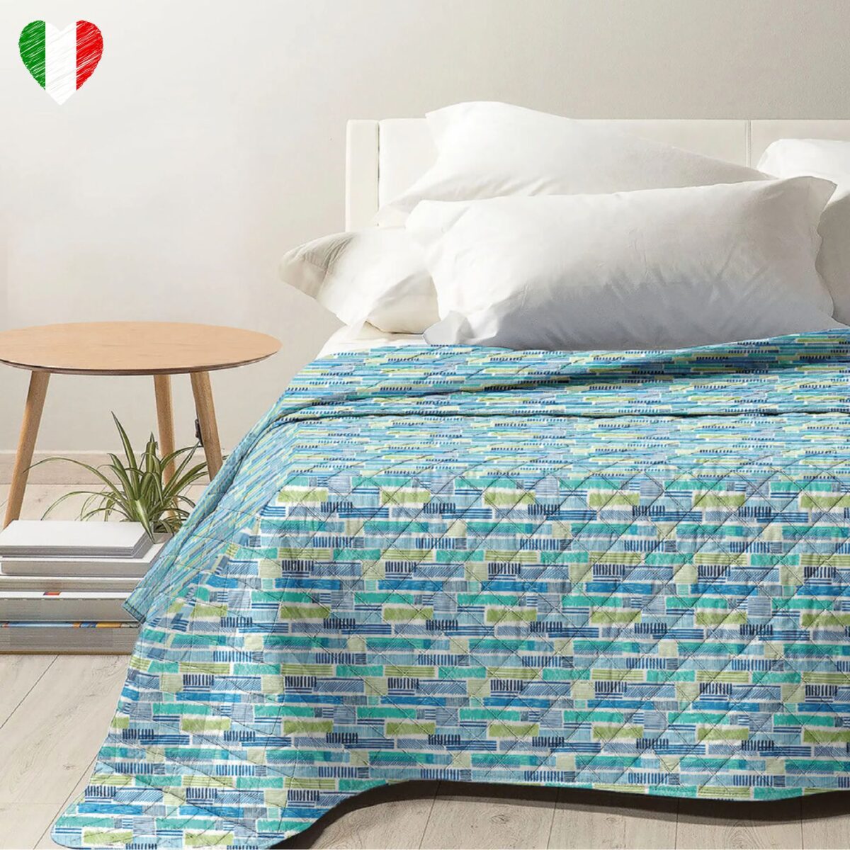 copriletto-bea-bricks-azzurro-geometrico-blu-verde-bianco-primaverile-microfibra-100-grammi-made-in-italy