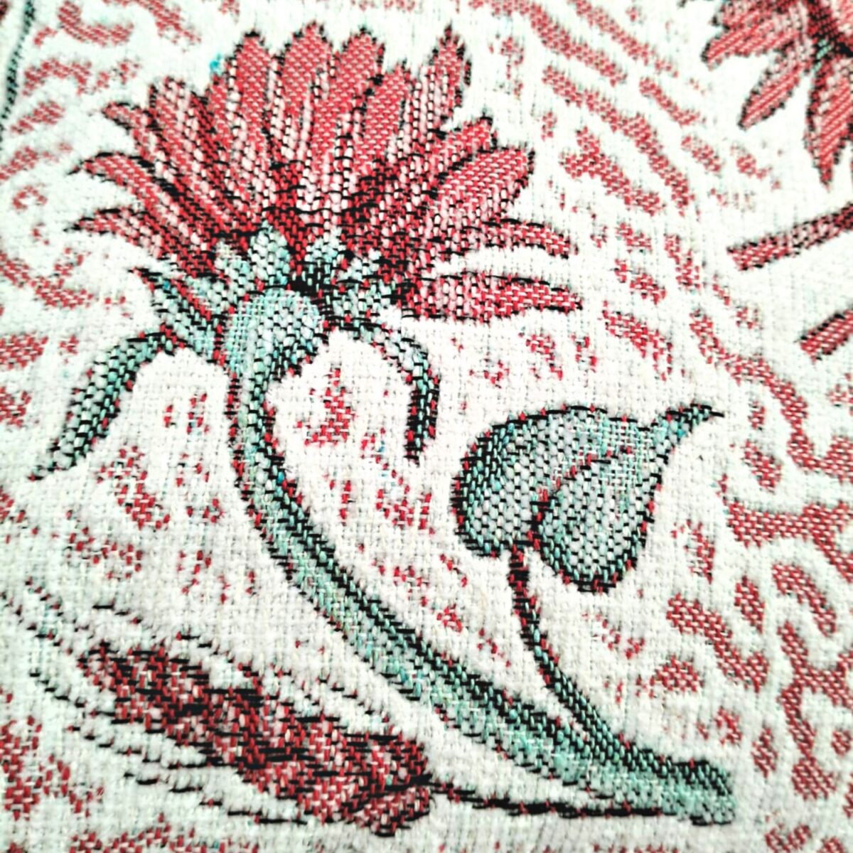 fodera-arredo-girasole-rosso-gobelin-jacquard-50-x-50-made-in-italy-dettaglio