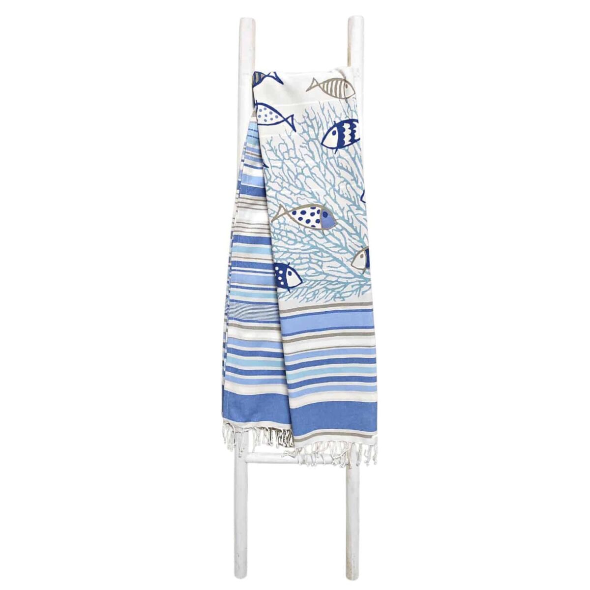 telo-mare-fouta-pescetti-blu-frange-100-cotone-artigianale-piegato-scala