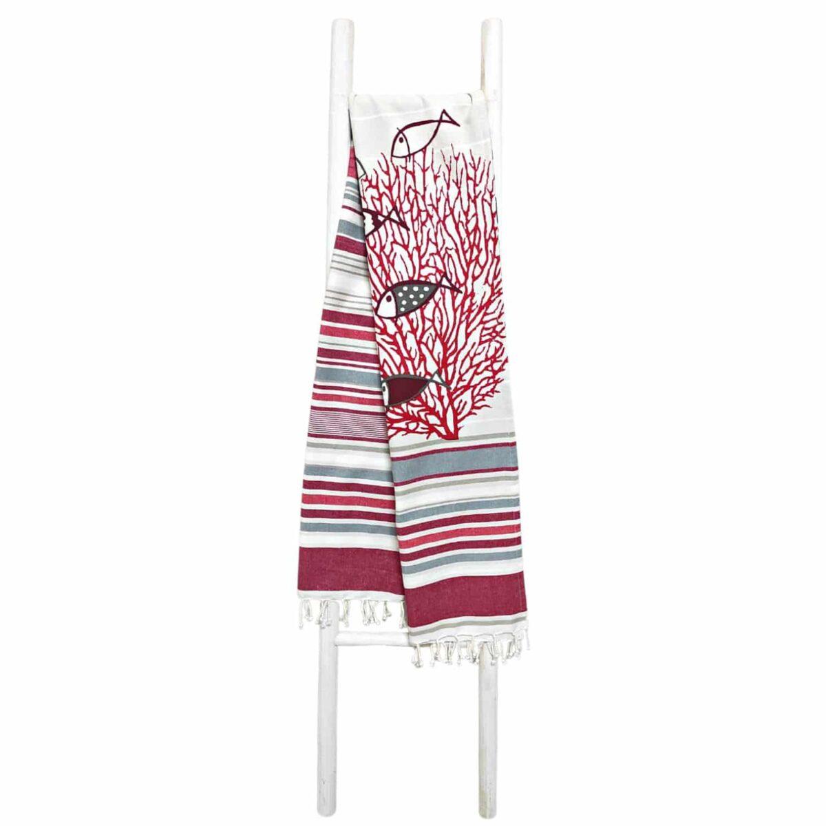 telo-mare-fouta-pescetti-rossi-frange-100-cotone-artigianale-piegato-scala