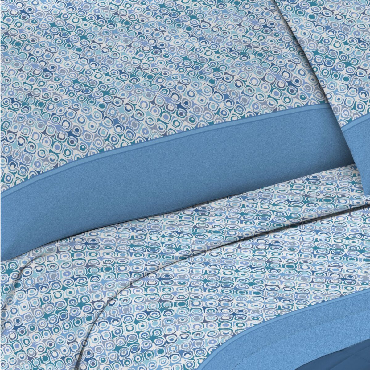 pop-azzurro-completo-lenzuola-smile-made-in-italy-puro-cotone-bianco-blu-geometrico-moderno-singolo-matrimoniale-piazza-e-mezza-dettaglio