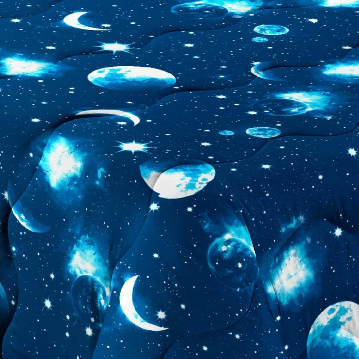 stellato-trapunta-piumone-microfibra-made-in-italy-fantasia-cielo-luna-stelle-blu-bianco-dettaglio