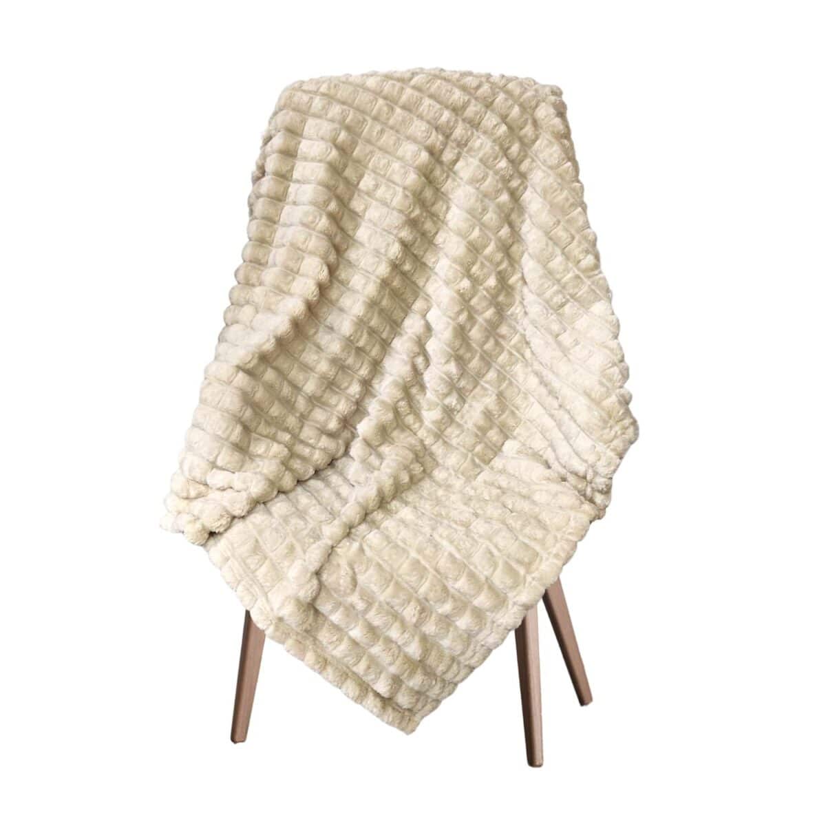 coperta-cairo-beige-disegno-piramidale-effetto-fluid-quadri-soffice-calda-invernale-aperta
