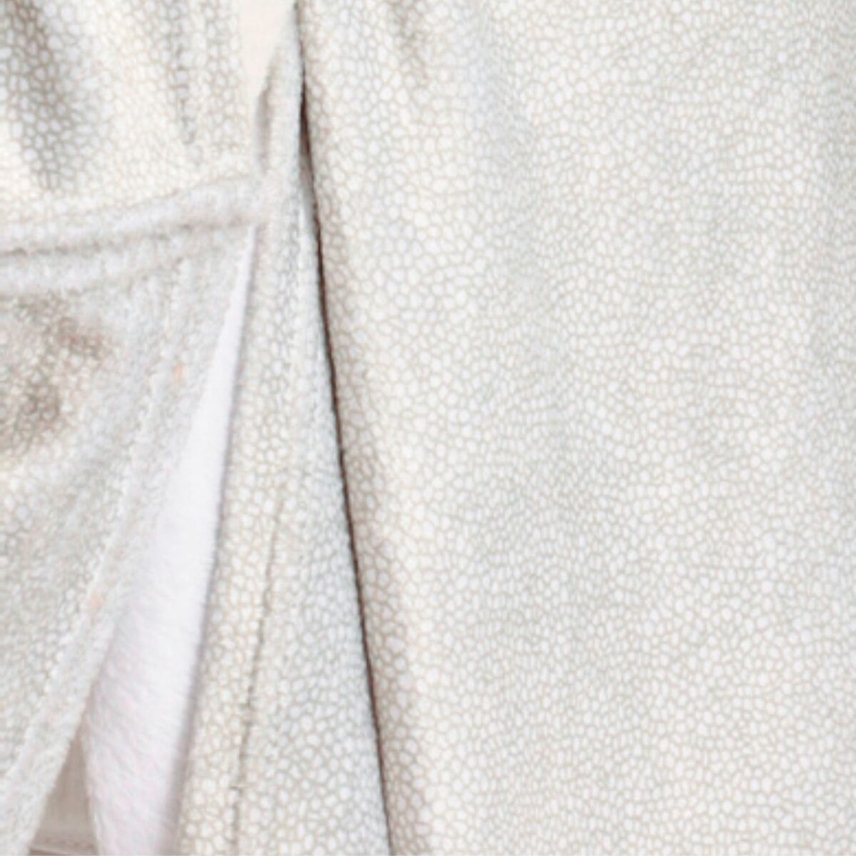 poncho-pic-tinta-unita-tortora-caldo-inverno-fantasia-dettaglio